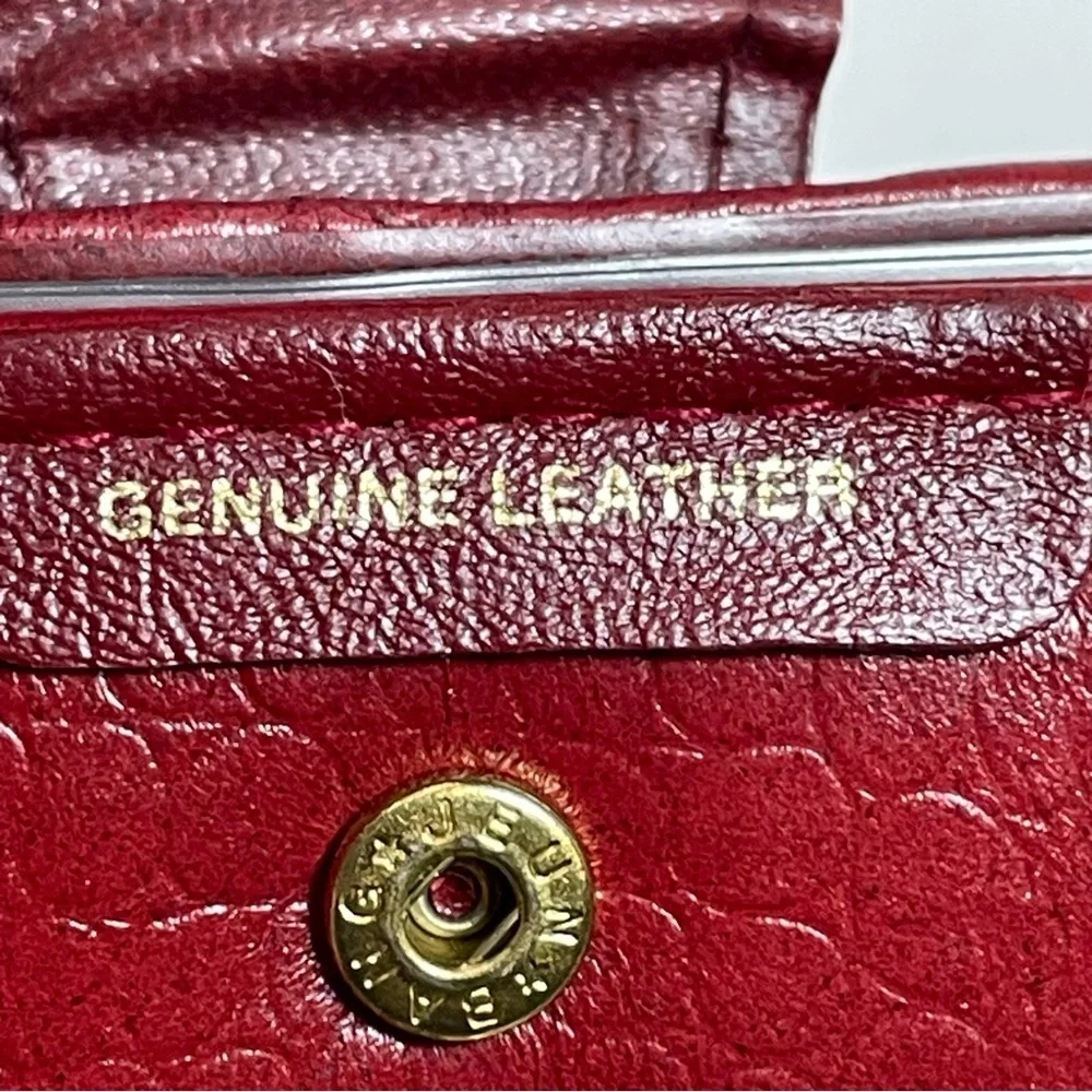 Red Croc-Embossed Wallet patchwork look. Leather. Pre-owned.